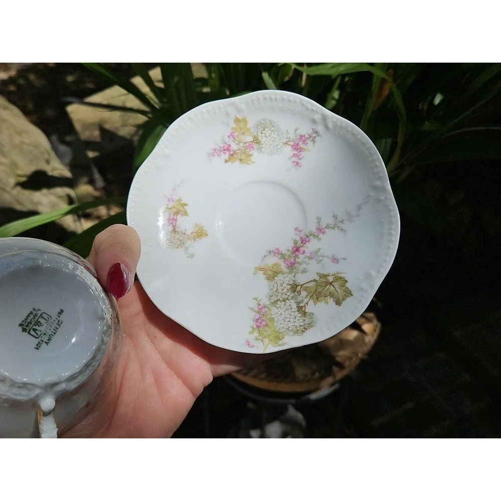 2 Tressemanes & Vogt T&V Limoges Teacup Saucer Scalloped Hydrangeas‎ Century VTG